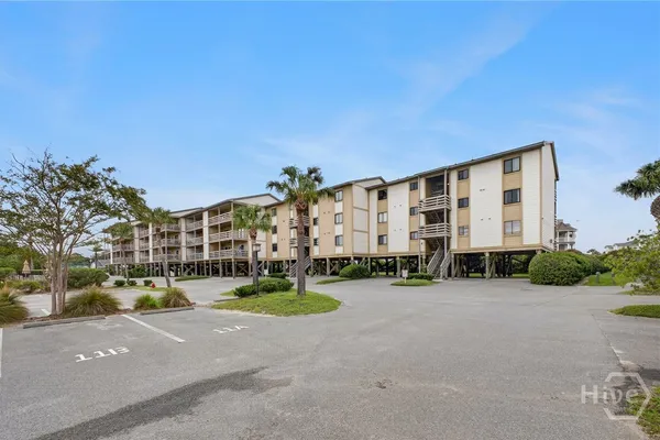 85 VAN HORNE AVE 10 B