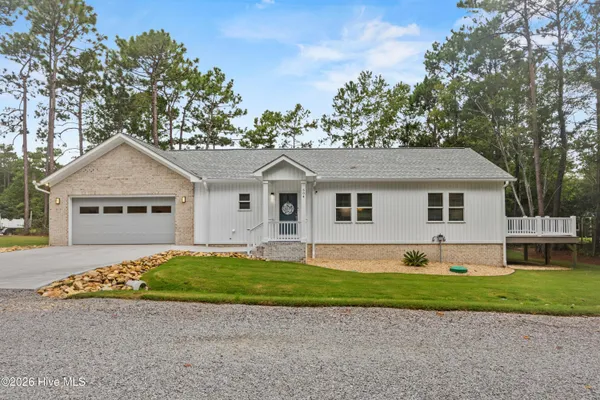 504 CYPRESS CIR