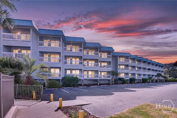 1217 BAY ST 309A