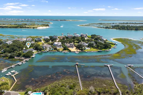 808 INLET VIEW DR