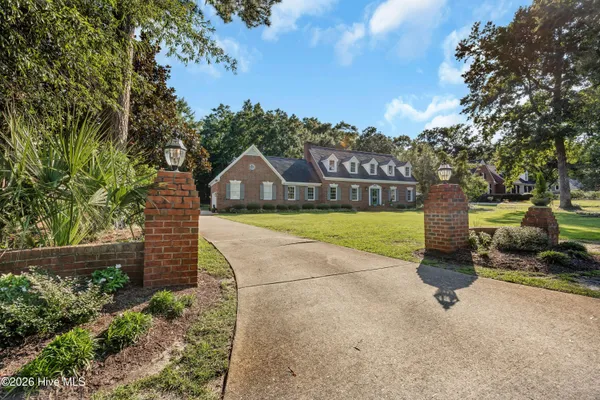 6332 MARYWOOD DR