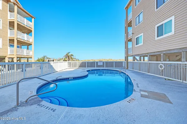 1101 LAKE PARK BLVD C5