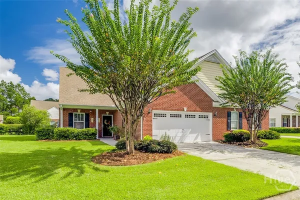 146 REGENCY CIR