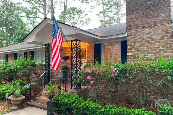 5 REYNOLDS CIR