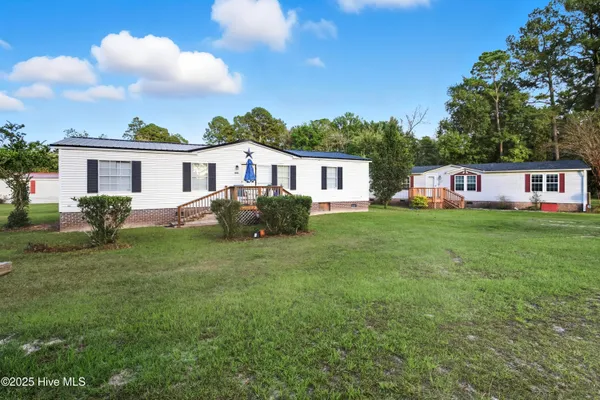 1025 WHITE LAKE DR