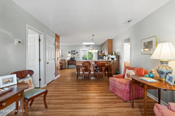 306 BRUNSWICK AVE