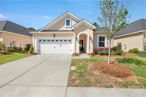 119 WATERSIDE LN