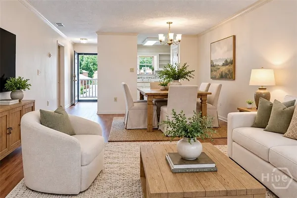 8 COLONY PARK DR