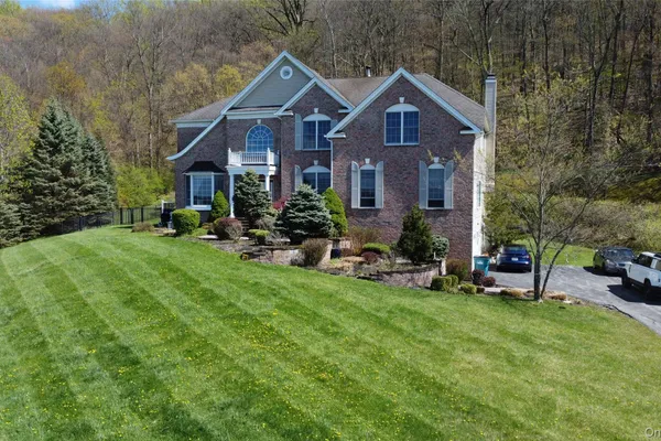 194 DEVON FARMS RD