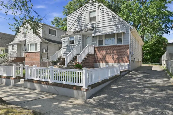 51 HICKORY RD