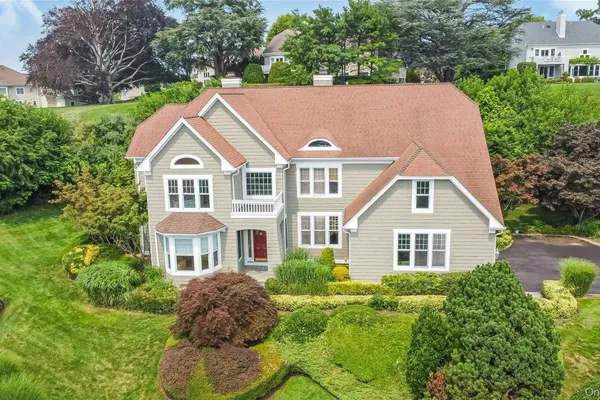 47 PEMBROKE DR