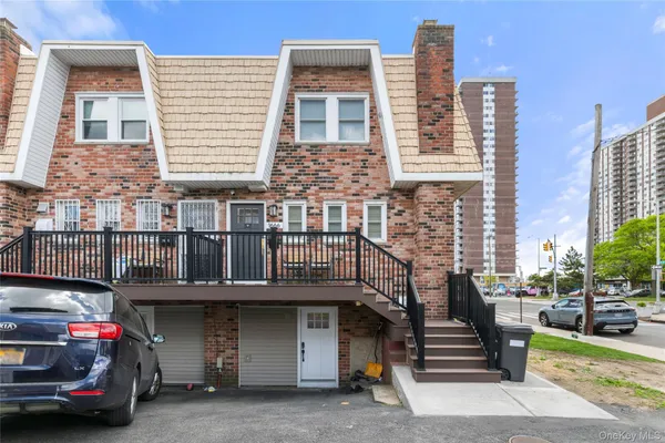 1666 SEAGIRT BLVD