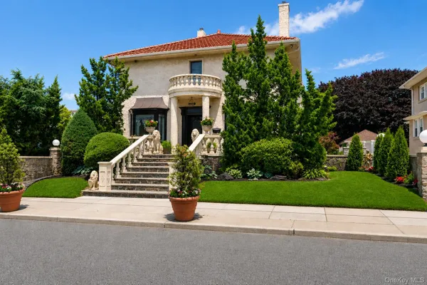 176 BEACH 143RD ST