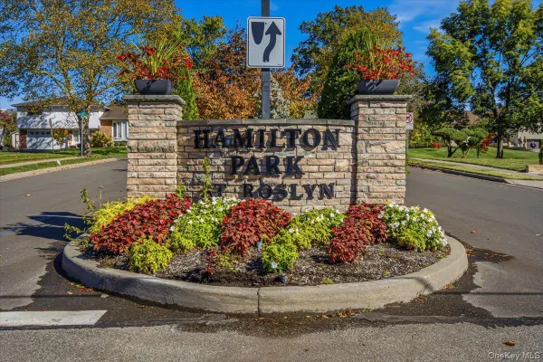 8 HAMILTON DR