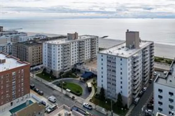 430 SHORE RD 8G