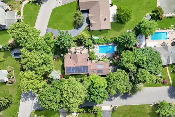55 RIVERVIEW CT