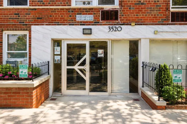 3520 TRYON AVE 208