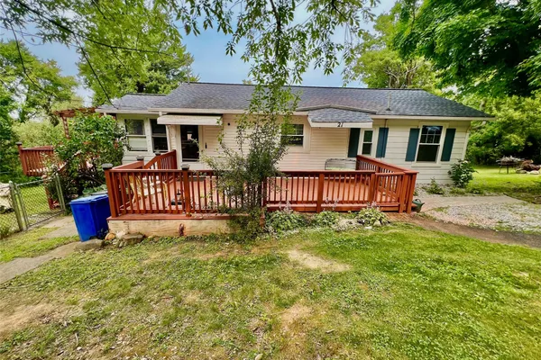 21 WOODYCREST TRL