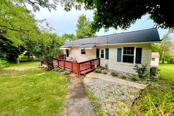 21 WOODYCREST TRL