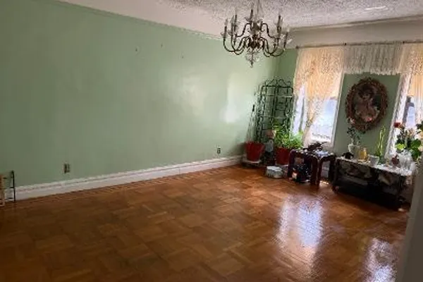 3396 WAYNE AVE D43