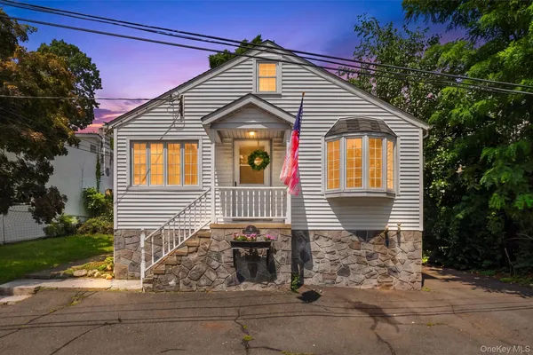 6 CHERRY ST