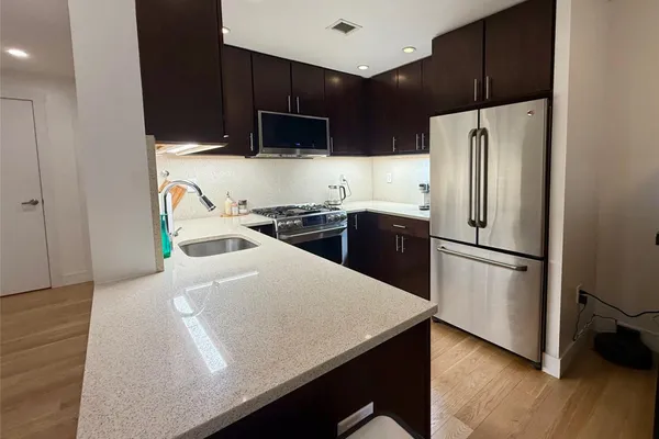 152 E 118TH ST 4C