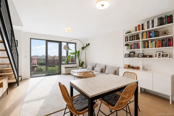 2128 OCEAN AVE 9D