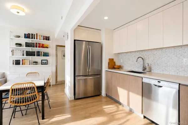 2128 OCEAN AVE 9D