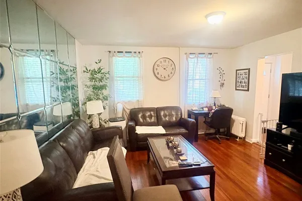 42 SAINT MARYS AVE