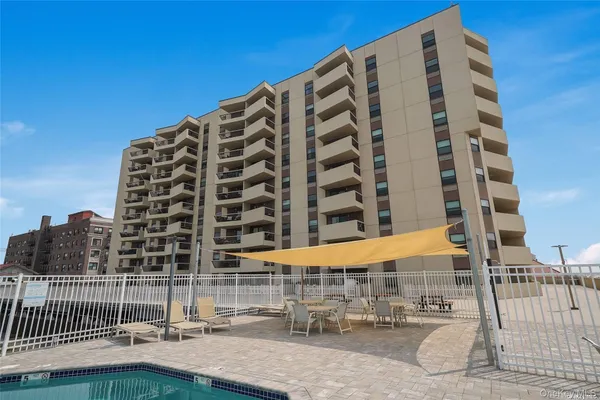 360 SHORE RD 3M