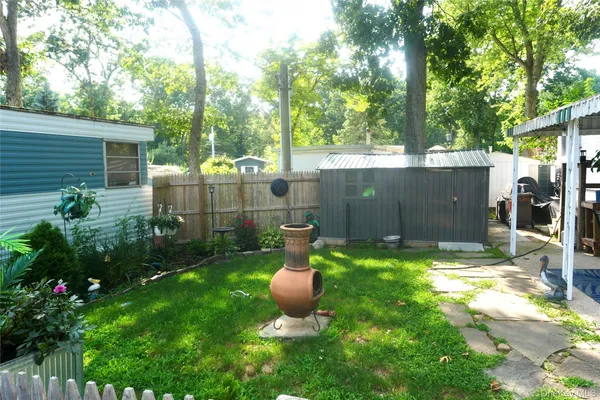 658 SOUND AVE E-6