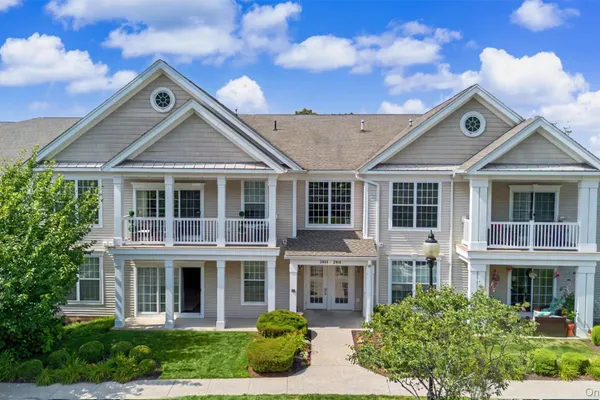 2806 BENNINGTON DR