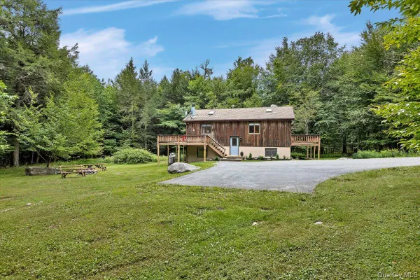 307 BOBILLEN DR
