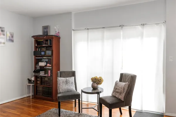211 BEACH 16TH ST