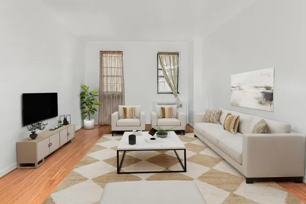 306 E MOSHOLU PKWY 4F