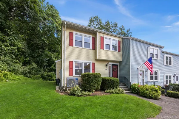 55 MILL PLAIN RD 12-1