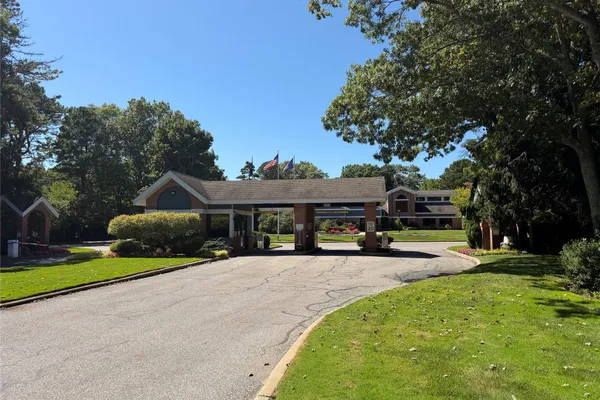 7 SAGAPONACK CT