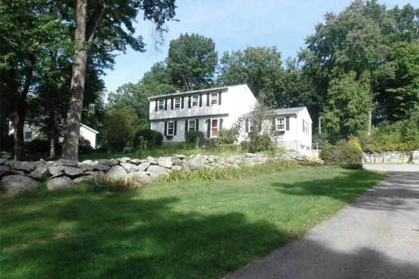 41 CHRISTINE CT