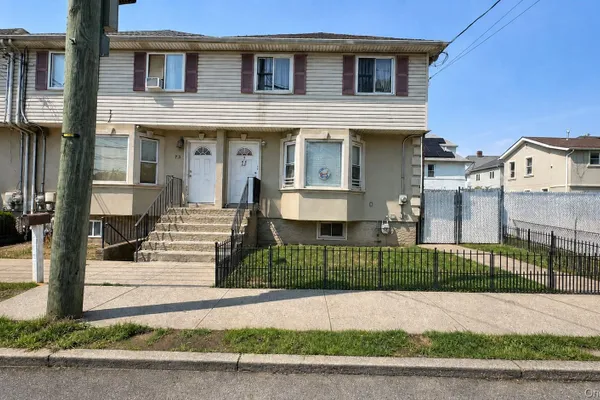 71 ARLINGTON PL