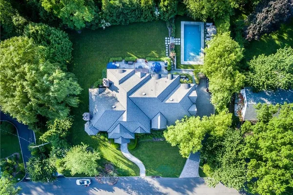 270 TRENOR DR