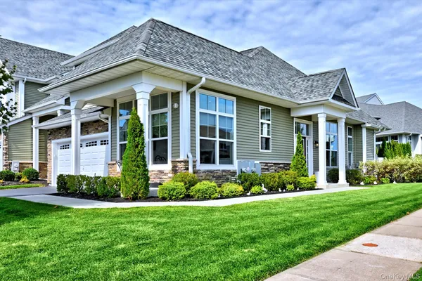 182 BELMONT CIR
