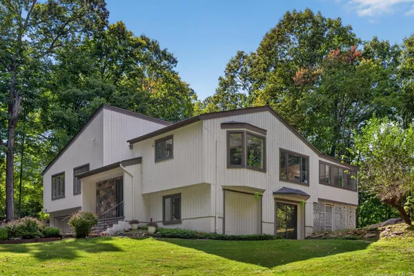 103 OLD HIGHLAND TPKE