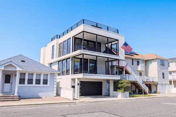 35 WYOMING AVE