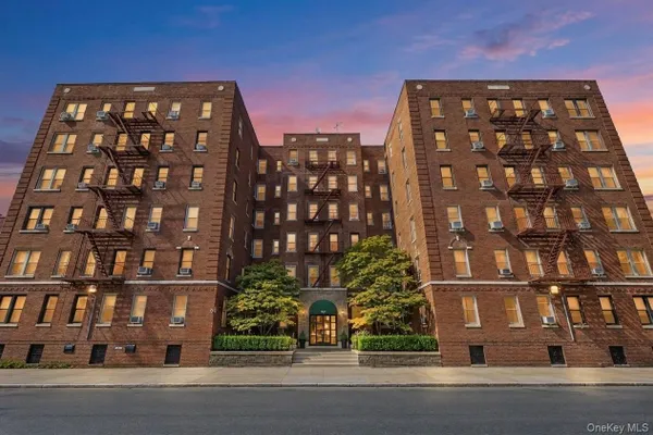 3321 BRUCKNER BLVD 5G