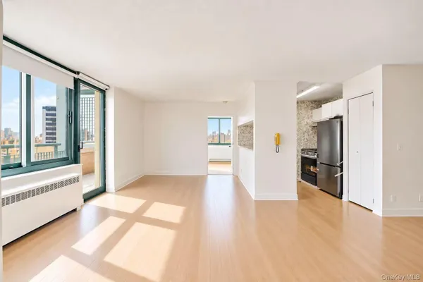 60 HENRY ST 15F2