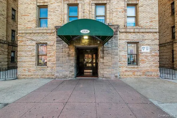 3230 CRUGER AVE 3K