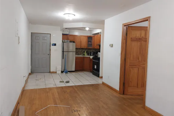 102-14 LEWIS AVE 2D