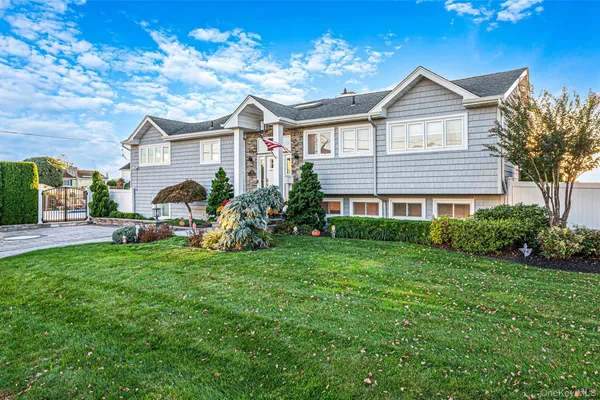 174 SECATOGUE LN