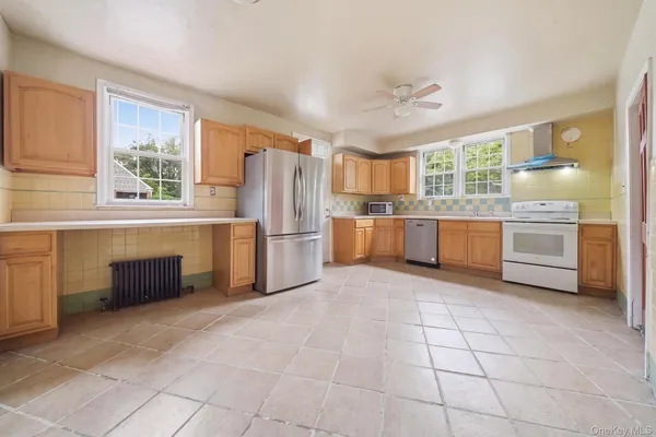 45 TENNYSON AVE