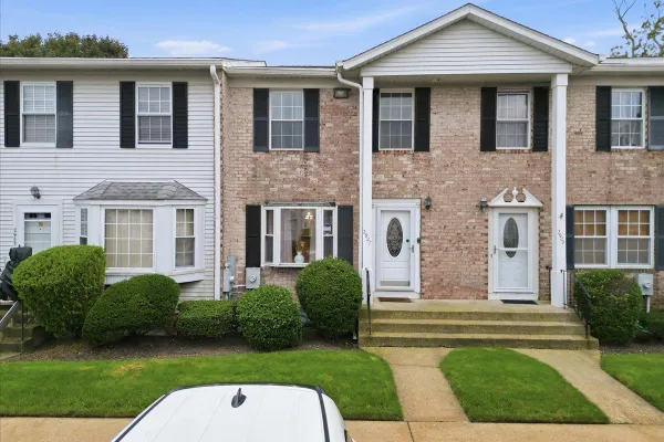 2927 GRAND AVE 16